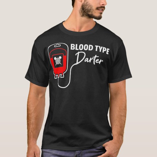 血液型ダーター – ダーツギフト Tシャツ (正面)