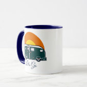 行くぞ!おもしろいヴィンテージキャンパーRV マグカップ (正面左)