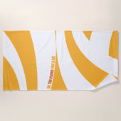 行くぞ！オレンジ色の渦巻き ビーチタオル (正面)