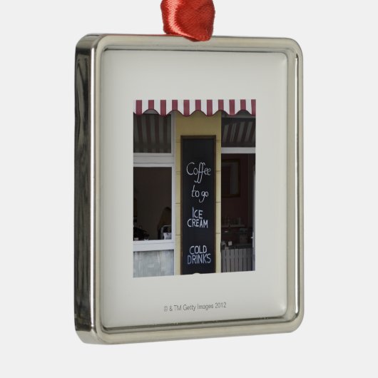 行くコーヒーが付いている喫茶店印 メタルオーナメント (右)