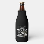 行く人が魚釣りおもしろい引用文バス ボトルクーラー (ボトル正面)