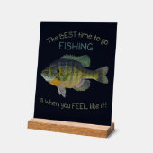 行く最高の時は魚釣りが可愛い アクリルサイン (傾斜)