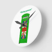 "行く緑の"ロンドンの電話箱 ラウンド壁時計 (傾斜)