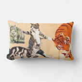 行く遊猫 ランバークッション (正面)