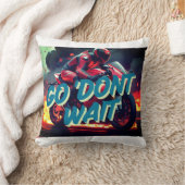 「行け。待たない – オートバイはっきりしたモチベーション引用文 クッション (ブランケット)