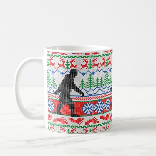 行ったSquatchinの醜いクリスマスのセーターの編み物 コーヒーマグカップ (左)