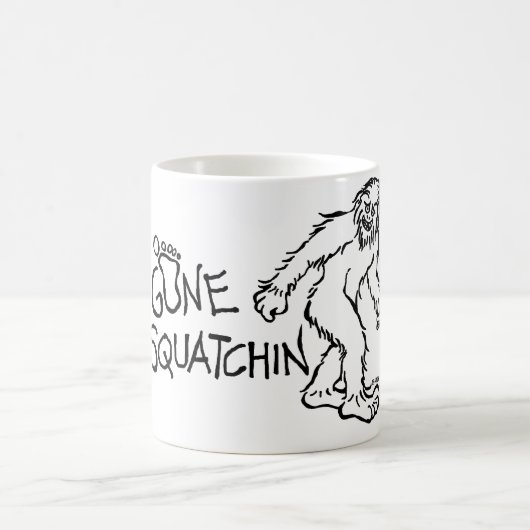 行ったSquatchin コーヒーマグカップ (中央)