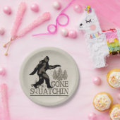 行ったSquatchin ペーパープレート (パーティー)