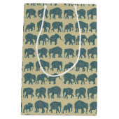 行のペイズリーゾウのベージュミディアム抱き枕 ミディアムペーパーバッグ (裏面)