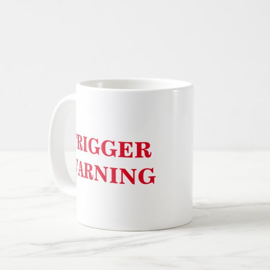 行儀の良い女性が警告マグカップを引く コーヒーマグカップ (正面左)