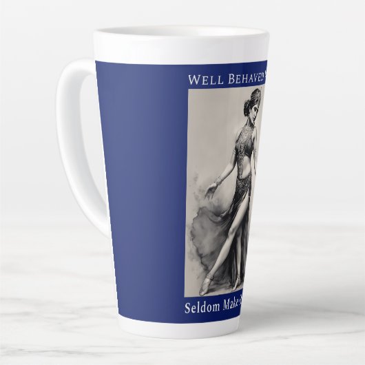 行儀の良い女性はめったに歴史のラテマグカップを作らない カフェラテマグ (左アングル)