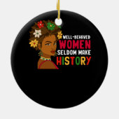 行儀の良い女性はめったに歴史の月を真っ暗にしない セラミックオーナメント (裏面)