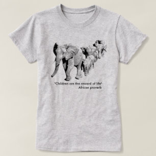 行列 のアフリカの野性生物の象家族 Tシャツ
