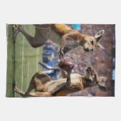 「行動の下に:カンガルー遊のオーストラリアの規則 キッチンタオル (横)