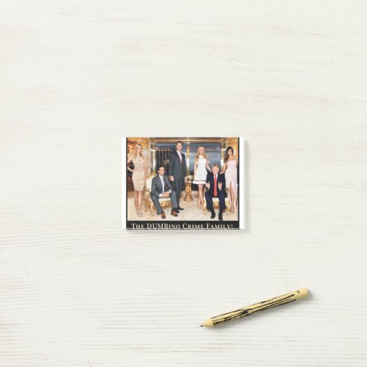 行政上Dumbinoの罪家族不正確なGOP ポストイット (デスク上)