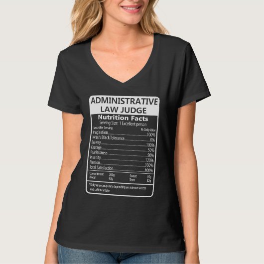 行政法裁判官の栄養成分表示 Tシャツ (正面)