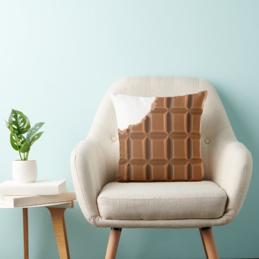 行方不明のかみ傷のチョコレート・バーの枕 クッション (椅子)