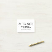 行為のない単語-暗闇 ポストイット (デスク上)