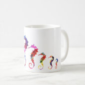 行進のタツノオトシゴ家族|の愛及び調和 コーヒーマグカップ (正面右)