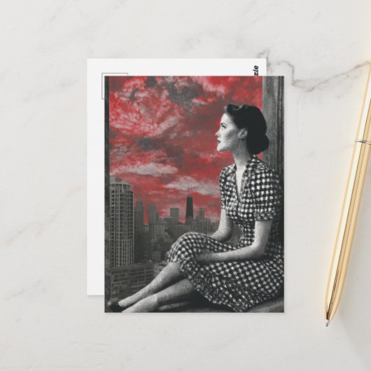街のトップにいる女性 ポストカード (正面/裏面インサイチュ)