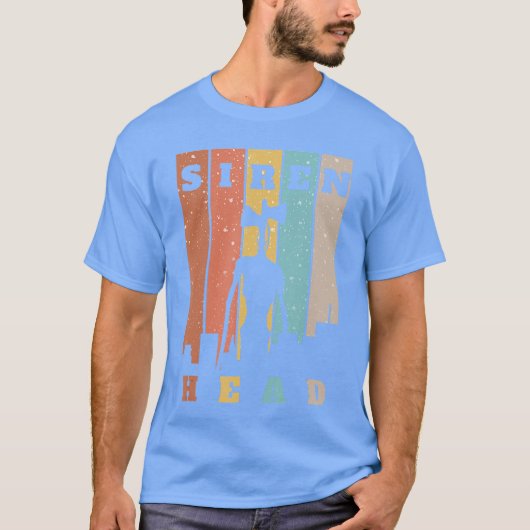 街の上にサイレン・ヘッドのモンスター ホラーな金曜日 Tシャツ (正面)