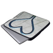 街の愛 ラップトップスリーブ (正面下部)