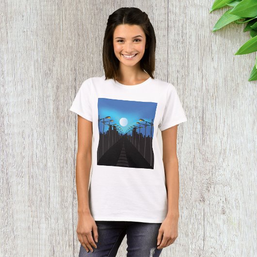 街灯と月 Tシャツ