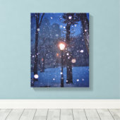 街灯をのまわりに渦巻く雪 キャンバスプリント (インサイチュ (ウッドフロア))