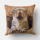 衝撃を与えられたリス クッション (裏面)