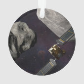 衝撃前のダーツ宇宙船とリュシカベ オーナメント (裏面)