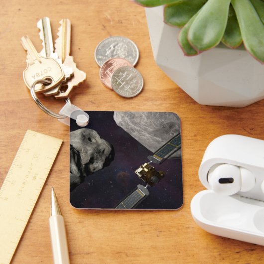 衝撃前のダーツ宇宙船とリュシカベ キーホルダー (デスク)