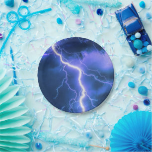 衝撃的な稲妻ストライキ ペーパープレート