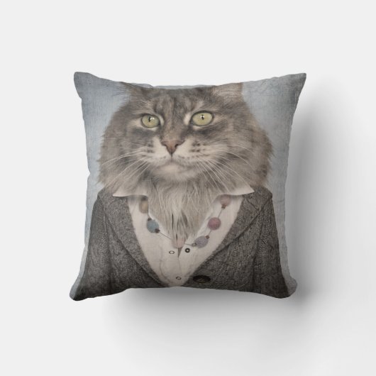 衣服の猫 クッション (裏面)