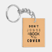 表紙で判断するな キーホルダー (正面左)