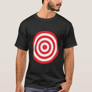 表裏にプリントされた的の中心 赤いブルズアイ Tシャツ
