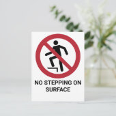 表面への踏み込み禁止の標識 ポストカード (スタンド正面)