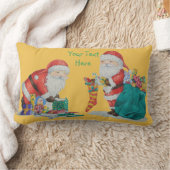 袋のおもちゃそしてギフトとのかわいい父のクリスマス ランバークッション (ブランケット)