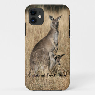 袋のベビーJoeyを持つカンガルー iPhone 11 ケース