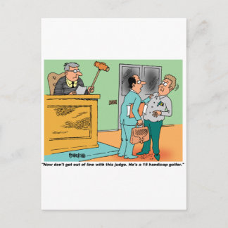 裁判官が長いハンドルの金槌を持っている ポストカード