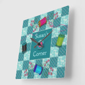 裁縫の時計-名前と個人化して下さい スクエア壁時計 (傾斜)