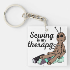 裁縫は私のセラピー!ブードゥー人形 キーホルダー