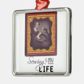 裁縫は私の人生 メタルオーナメント (左)