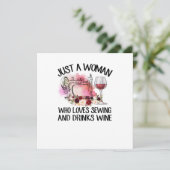 裁縫ギフト | 縫うことが好きなだけの女性 招待状 (スタンド正面)