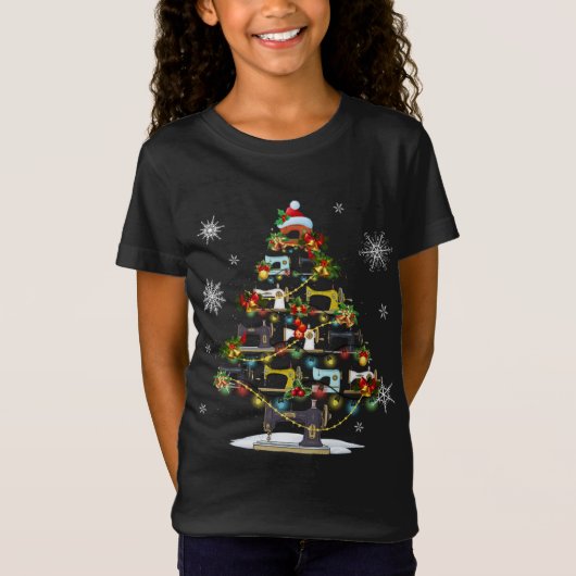 裁縫マシンクリスマスツリーライツキルターズクリスマ Tシャツ (正面)