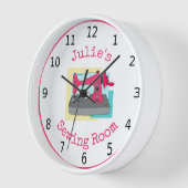 裁縫ルーム、ピンクヴィンテージマシンパーソナライズされた、 壁時計 (傾斜)