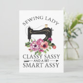 裁縫レディークラスサッシーとビット頭が切れるアッシー セーブザデート (スタンド正面)