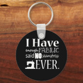 裁縫・ファブリックが不十分{Dark} キーホルダー (正面)