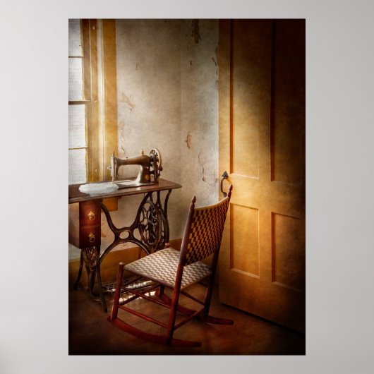 裁縫 – 彼女は以前この機械を愛していた ポスター (正面)