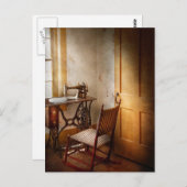 裁縫 – 彼女は以前この機械を愛していた ポストカード (正面/裏面)