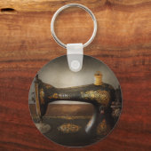 裁縫 – 歌を歌う キーホルダー (正面)